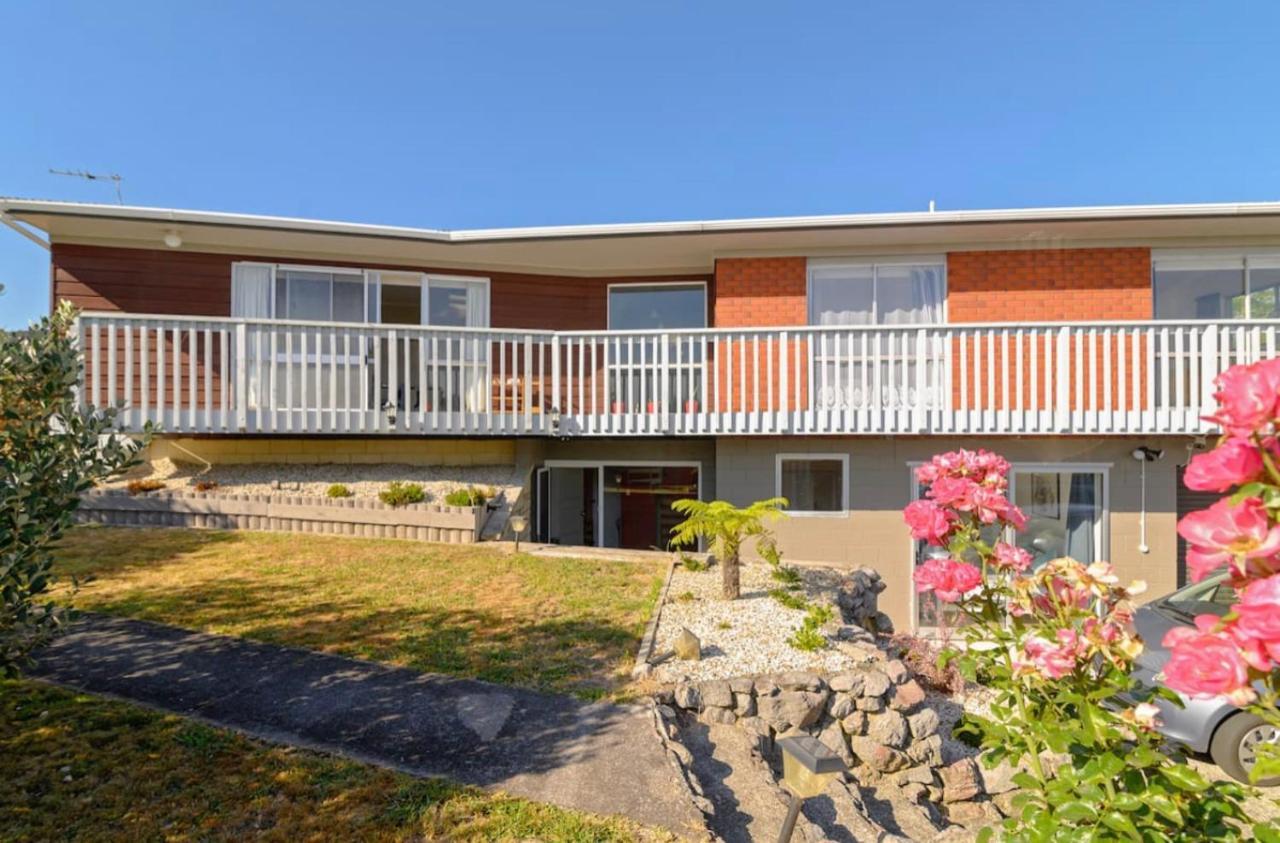 Spacious Utuhina Holiday House Rotorua Buitenkant foto