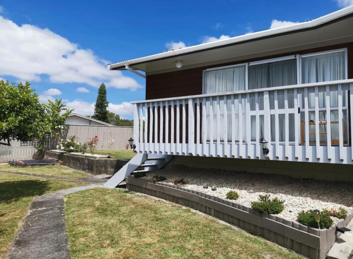 Spacious Utuhina Holiday House Rotorua Buitenkant foto