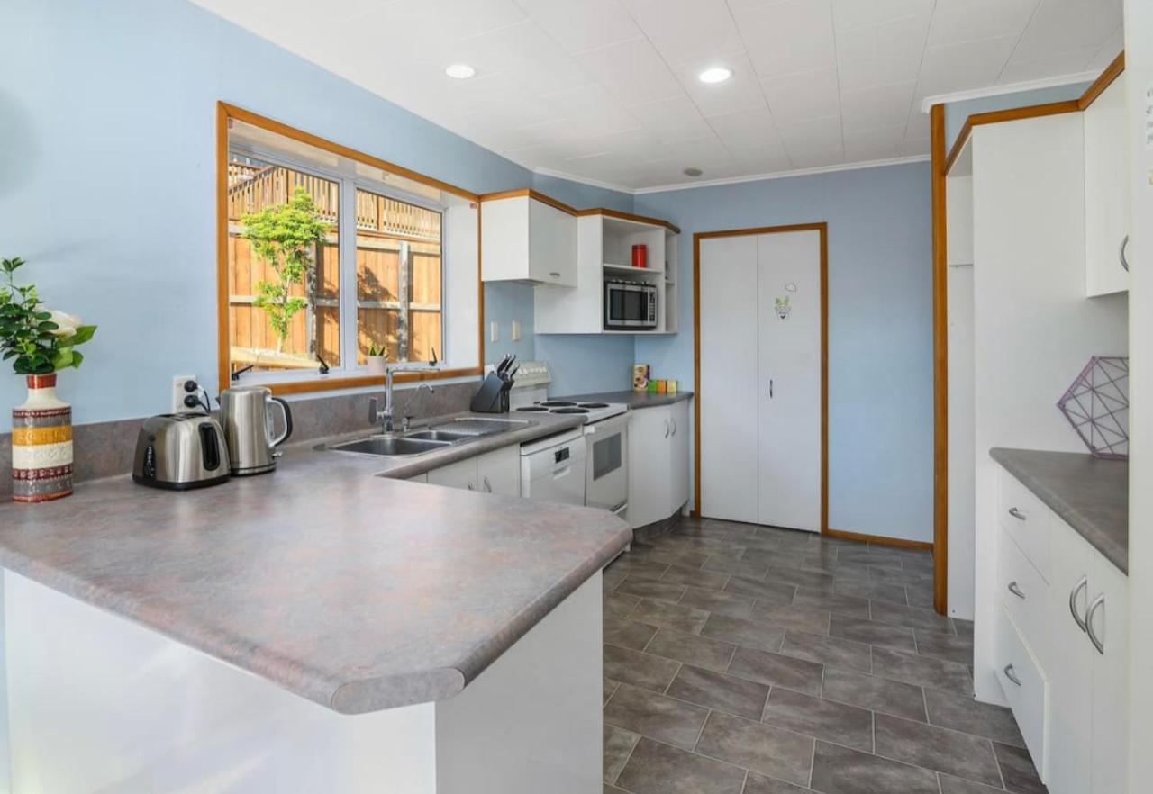 Spacious Utuhina Holiday House Rotorua Buitenkant foto