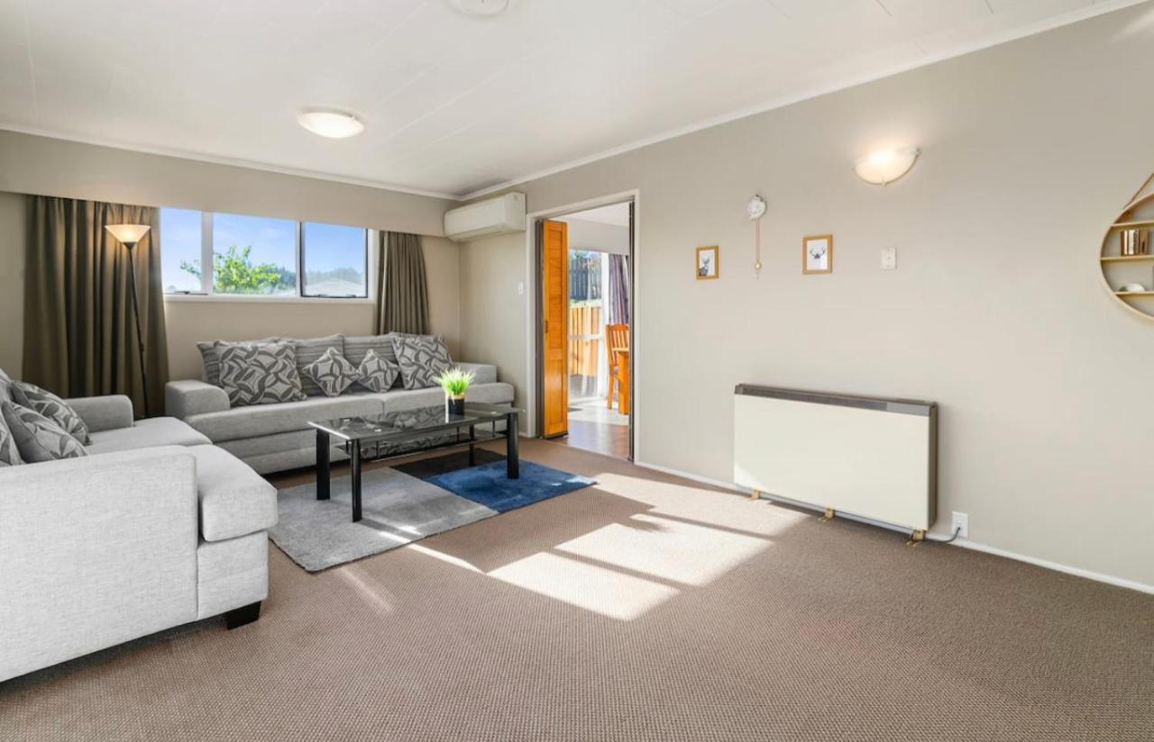Spacious Utuhina Holiday House Rotorua Buitenkant foto